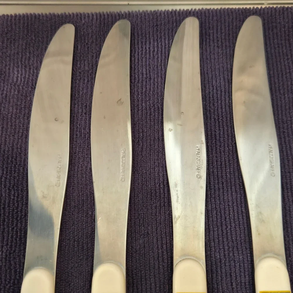 Pfaltzgraff dinner knives